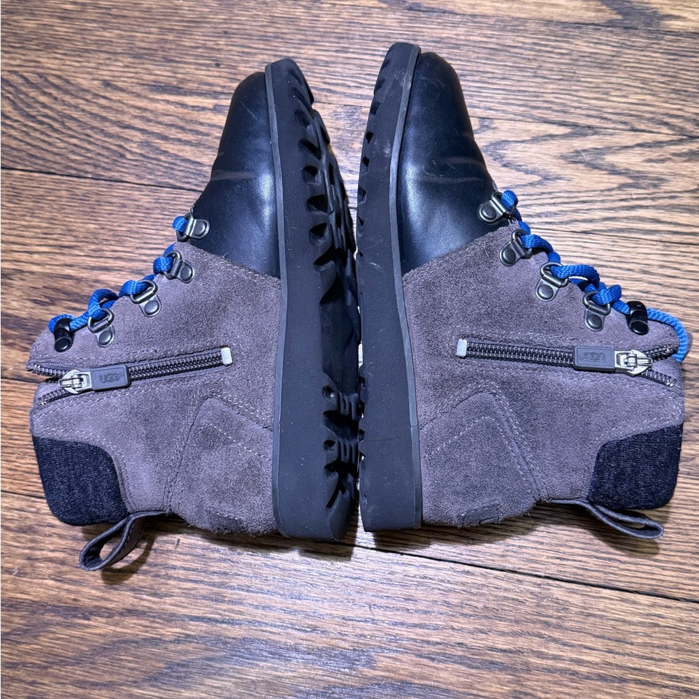 UGG for children, booty style, black and gray with blue laces Size 1 - Picture 4 of 7